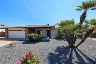 11207 S Iroquois Dr, Phoenix, AZ 85044 - Photo 1