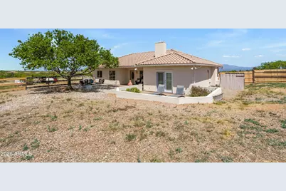 9354 S Deer Ridge Trail, Hereford, AZ 85615 - Photo 11