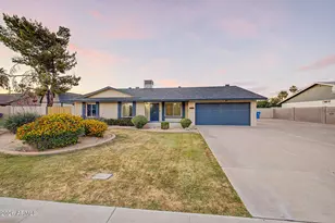 4416 E Kelton Ln, Phoenix, AZ 85032 - Photo 1