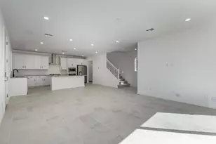 2436 W Maximo Wy, Phoenix, AZ 85085 - Photo 1