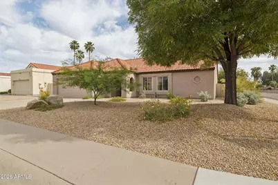9003 E Windrose Drive, Scottsdale, AZ 85260 - Photo 1