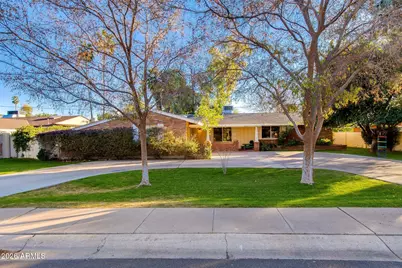 313 E Wagon Wheel Drive, Phoenix, AZ 85020 - Photo 1