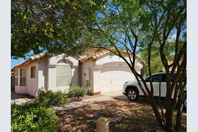 821 S Cancun Drive, Gilbert, AZ 85233 - Photo 1