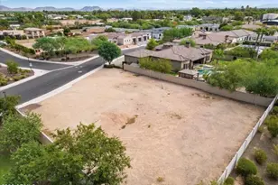 7465 W Calavar Rd, Peoria, AZ 85381 - Photo 1