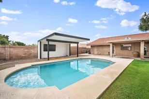 409 E Carol Ann Way, Phoenix, AZ 85022 - Photo 5