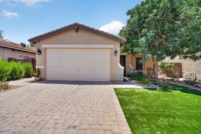 823 W Leadwood Avenue, San Tan Valley, AZ 85140 - Photo 1
