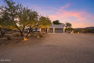 120 W Adamanda Dr, Phoenix, AZ 85086 - Photo 1