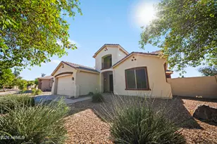 8912 S 40th Dr, Phoenix, AZ 85339 - Photo 1