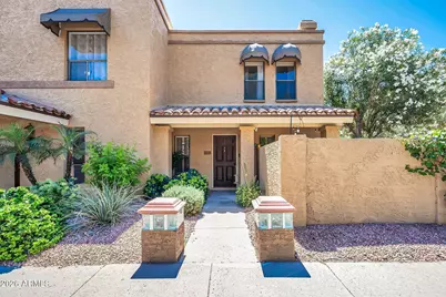 731 E North Lane #2, Phoenix, AZ 85020 - Photo 1