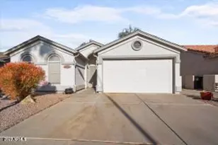 1830 E Westchester Dr, Chandler, AZ 85249 - Photo 1