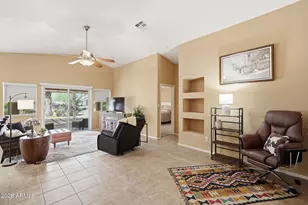 77 N Montoro Ln, Casa Grande, AZ 85194 - Photo 5