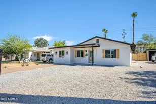2813 N Greenfield Rd, Phoenix, AZ 85006 - Photo 1