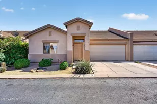 44 S Greenfield Rd, Mesa, AZ 85206 - Photo 1