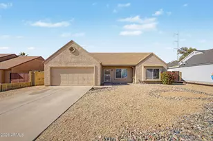 1118 E Utopia Rd, Phoenix, AZ 85024 - Photo 1