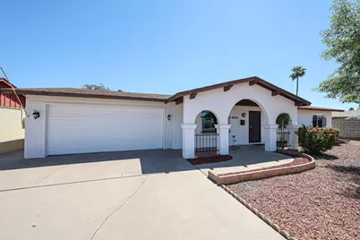 12009 N 34th Street, Phoenix, AZ 85028 - Photo 1