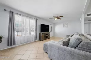 6313 W Monterey Way, Phoenix, AZ 85033 - Photo 5
