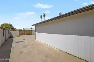 6313 W Monterey Way, Phoenix, AZ 85033 - Photo 21