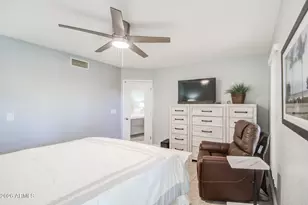 2064 S Farnsworth Dr, Mesa, AZ 85209 - Photo 13