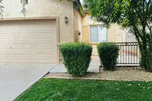 949 S Racine Ln, Gilbert, AZ 85296 - Photo 1