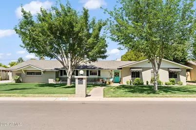 222 E Hayward Avenue, Phoenix, AZ 85020 - Photo 1