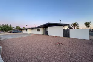 5837 W Pierson St, Phoenix, AZ 85031 - Photo 1