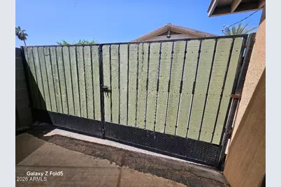 3642 N 59 Lane, Phoenix, AZ 85033 - Photo 15