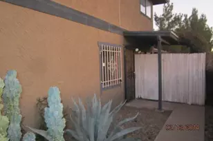 286 W Palomino Dr, Chandler, AZ 85225 - Photo 1