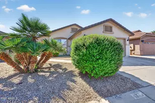 17 E Mayfield Dr, San Tan Valley, AZ 85143 - Photo 1