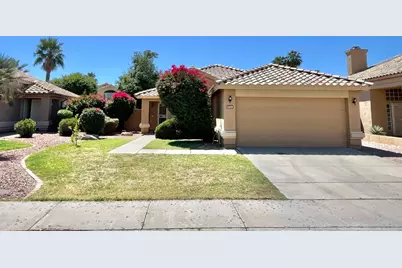 7439 W Crest Lane, Glendale, AZ 85310 - Photo 1