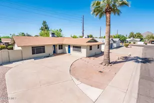 8407 E Crestwood Way, Scottsdale, AZ 85250 - Photo 1