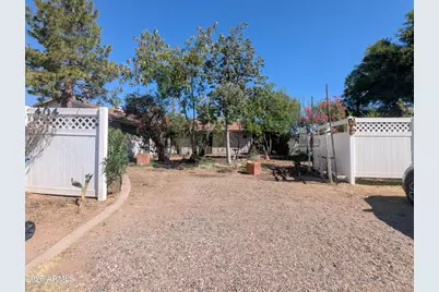 404 E Osage Avenue, Apache Junction, AZ 85119 - Photo 1