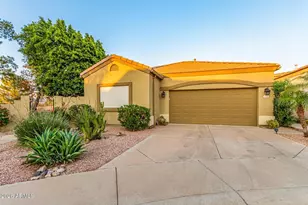 3341 E Fremont Rd, Phoenix, AZ 85042 - Photo 1