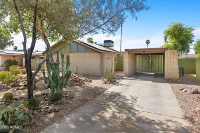 3837 W Becker Lane, Phoenix, AZ 85029 - Photo 1
