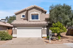 18805 N 39th Way, Phoenix, AZ 85050 - Photo 1