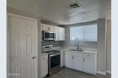 5113 N 17th Avenue #Apt 2, Phoenix, AZ 85015 - Photo 1