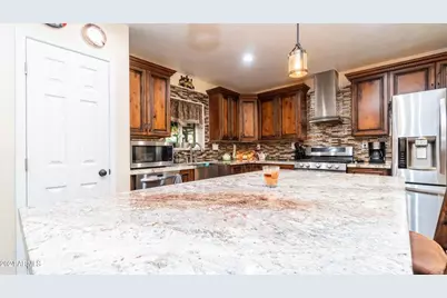 1011 W Northern, Phoenix, AZ 85021 - Photo 1