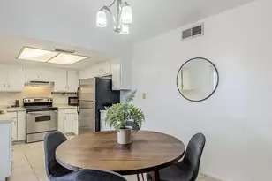 16 W Loma Vista Dr, Tempe, AZ 85282 - Photo 1