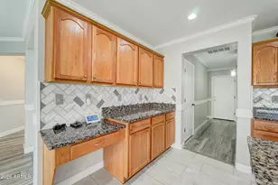 928 W Desert Hills Dr, San Tan Valley, AZ 85143 - Photo 15