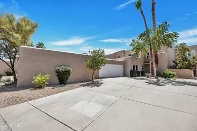 4009 E Charter Oak Road, Phoenix, AZ 85032 - Photo 1