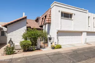 2934 N Casa Tomas Ct, Phoenix, AZ 85016 - Photo 1