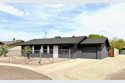 8211 N 8th Place N, Phoenix, AZ 85020 - Photo 1