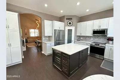 4831 E Robin Lane, Phoenix, AZ 85054 - Photo 1