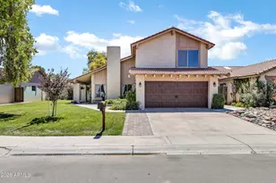 971 E Lobster Trap Ln, Tempe, AZ 85283 - Photo 1