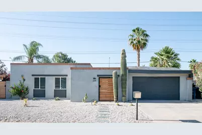 224 W Aspen Avenue, Gilbert, AZ 85233 - Photo 1
