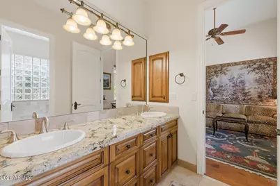 13499 E Cannon Drive, Scottsdale, AZ 85259 - Photo 35