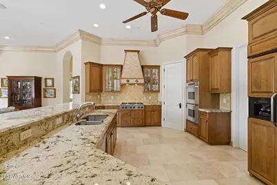 13499 E Cannon Drive, Scottsdale, AZ 85259 - Photo 21