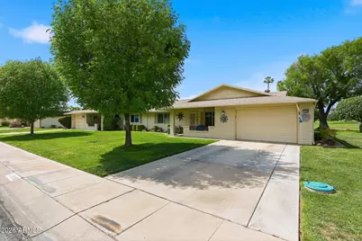 10102 W Highwood Lane, Sun City, AZ 85373 - Photo 1