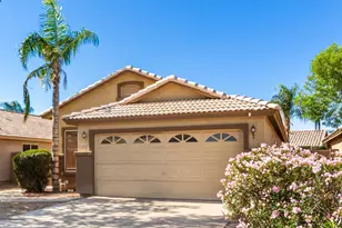 139 W Oxford Ln, Gilbert, AZ 85233 - Photo 1