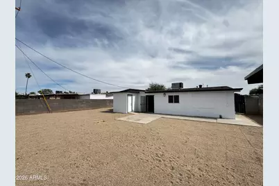 7732 W Mitchell Drive, Phoenix, AZ 85033 - Photo 17