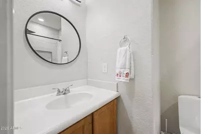 1617 W Saint Kateri Drive, Phoenix, AZ 85041 - Photo 23